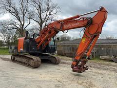 Picture of the Hitachi ZX 225 USLC-6