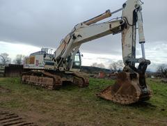 Picture of the Liebherr R964C HD Litronic with bucket
